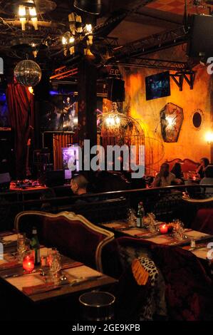 FRANCIA, PARIGI (75) 11 TH CIRCONDARIO, BASTILLE FAUBOURG SAINT ANTOINE DISTRETTO, LE RESERVOIR Foto Stock FRANCIA, PARIGI (75) 11 TH CIRCONDARIO, BASTILLE FAUBOURG SAINT ANTOINE DISTRETTO, LE RESERVOIR Foto Stock