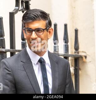 Londra, Regno Unito. 18 agosto 2021. Rishi Sunak, Cancelliere dello scacchiere di Downing Street Londra, Credit: Ian Davidson/Alamy Live News Foto Stock