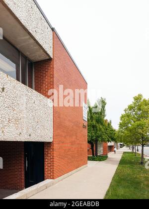 Edificio modernista su Peterson Avenue a Chicago Foto Stock