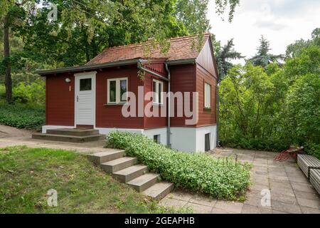 für, Einsteinhaus, Landhaus 1929 Albert Einstein, von Konrad Wachsmann erbaut, Gartenhaus Foto Stock