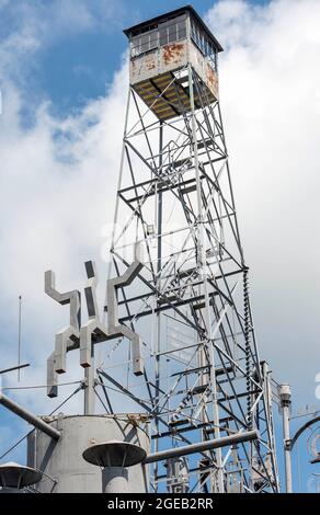 Brownsville, Tennessee, Stati Uniti. 17 agosto 2021. Il Mindfield di Billy Tripp, un enorme insieme di travi in acciaio e rottami metallici dell'artista locale Billy Tripp, è in costruzione in questa città ad est di Memphis dal 1989. Anche se meno conosciuto di Watts Towers di Simon Rodia a Los Angeles, il Mindfield detiene il suo proprio come il lavoro di un artista monogindy e compulsivamente devoted.(immagine di credito: © Brian Cahn/ZUMA Press Wire) Foto Stock