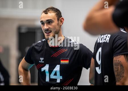 Moritz Karlitzek in Germania ha ritratto durante un amichevole partita di pallavolo tra la nazionale belga maschile di pallavolo, i draghi rossi e il Ger Foto Stock