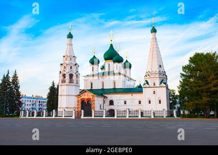 La Chiesa di Ilya o Elia il Profeta in piazza Sovetskaya nel centro della città di Yaroslavl, anello d'Oro della Russia al tramonto Foto Stock