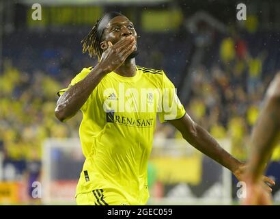 18 agosto 2021: Nashville SC Forward C.J. Sapong (17) celebra l'obiettivo contro la città di Orlando durante la prima metà di una partita MLS tra Orlando City e Nashville SC al Nissan Stadium di Nashville TN Steve Roberts/CSM Foto Stock