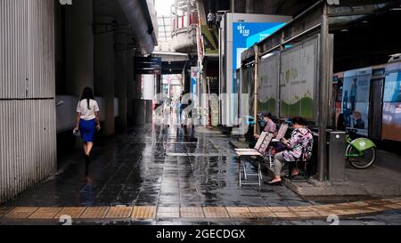 Siam Square Shopping Area e Entertainment Area Rama 1 Road Bangkok Thailandia tra un blocco e l'altro Foto Stock