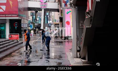 Siam Square Shopping Area e Entertainment Area Rama 1 Road Bangkok Thailandia tra un blocco e l'altro Foto Stock