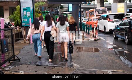 Siam Square Shopping Area e Entertainment Area Rama 1 Road Bangkok Thailandia tra un blocco e l'altro Foto Stock