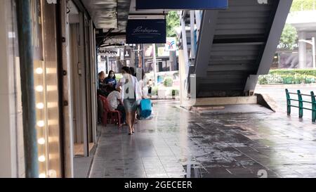 Siam Square Shopping Area e Entertainment Area Rama 1 Road Bangkok Thailandia tra un blocco e l'altro Foto Stock