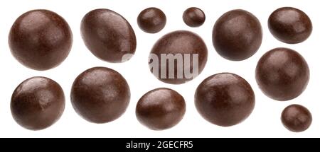 Palline di cioccolato isolate su sfondo bianco, collezione Foto Stock