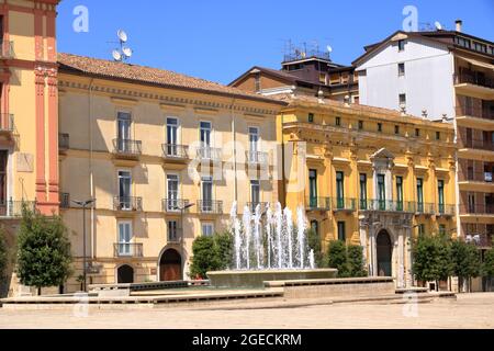 Luglio 10 2021 Avellino, Italia: Vista sulla città di Piazza Liberta Foto Stock