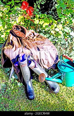 Abbigliamento tipico per il giardinaggio, stile inglese Foto Stock