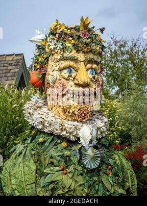 Primavera: Scultura in grande scala parte delle quattro stagioni di Philip Haas, ispirata ai dipinti di Giuseppe Arcimboldo. Foto Stock