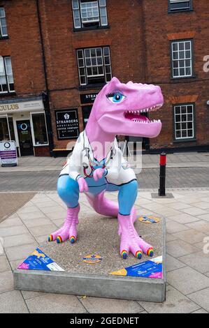 Sensibilizzazione per i bambini Charity Break Trex scultura GOGO Dottasaurus artista Hilary Sanderson su Westlegate Norwich City Foto Stock