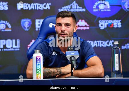 Empoli, Italia. 19 agosto 2021. Patrick Cutrone (Empoli) Durante Presentazione Patrick Cutrone nuovo concerto Empoli FC, Altro in Empoli, Italia, 19 agosto 2021 Credit: Independent Photo Agency/Alamy Live News Foto Stock