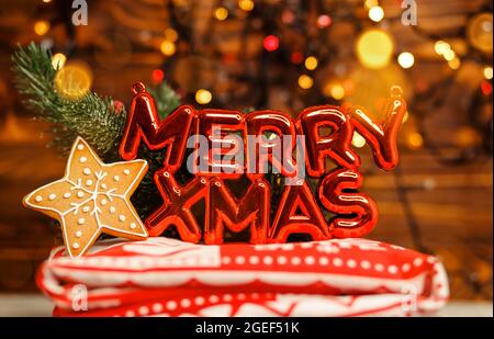 Stelle oro natale decorazione sfondo. Natale, ornamenti a confetti dorati Foto Stock