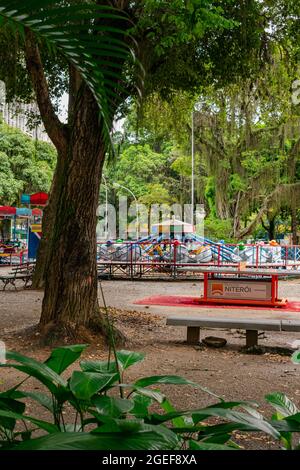 Parco pubblico urbano, noto come campo de São Bento, chiuso e senza persone a causa del blocco decretato durante la pandemia COVID-19 Foto Stock