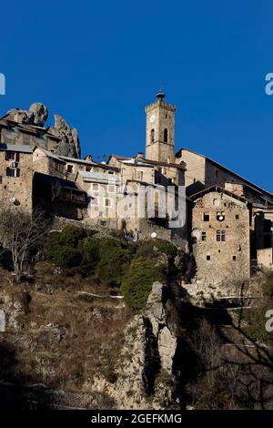 FRANCIA. ALPES-MARITIMES (06) VEDUTA GENERALE DEL VILLAGGIO DI ROUBION Foto Stock