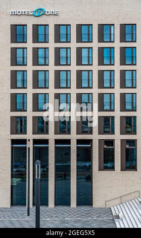 Nuova costruzione del Mote-One Hotel alla Fiera di Colonia a Colonia-Deutz, NRW, Germania, Foto Stock