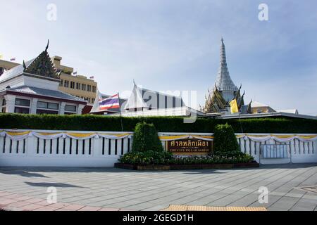 Antico edificio antico Bangkok City Pillar Santuario per la gente thailandese visitare viaggiare rispetto pregare mentre bloccato da Coronavirus COVID 19 focolaio a. Foto Stock