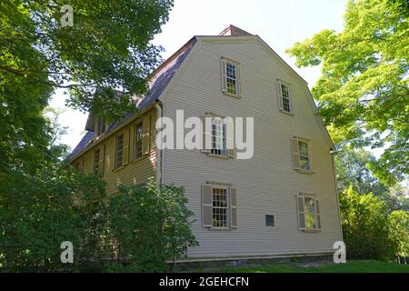 The Old Manse in Minute Man National Historical Park, Concord, Massachusetts, Massachusetts, USA. Questo edificio è stato costruito per William Emerson. Foto Stock