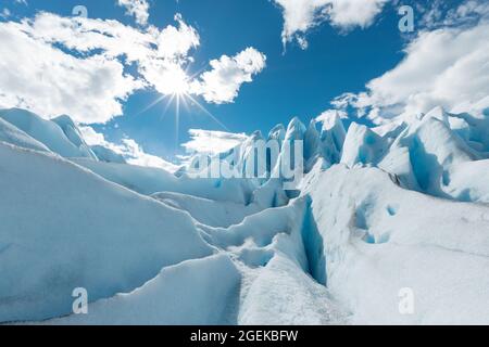 Strati di formazioni di ghiaccio del ghiacciaio Perito Moreno Foto Stock