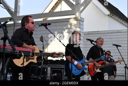 18 agosto 2021, Virginia Beach, Virginia, Stati Uniti d'America: Beach Events porta FIREFALL alla 24a strada palcoscenico in Virginia Beach, Virginia il 18 agosto 2021. Â Jeff Moore (Credit Image: © Jeff Moore/ZUMA Press Wire) Foto Stock