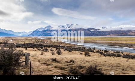 Fiume Tasman e Hooker Valley - Parco Nazionale del Monte Cook Nuova Zelanda Foto Stock