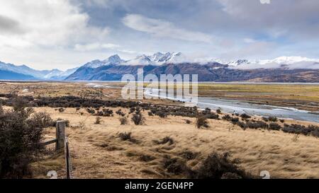 Fiume Tasman e Hooker Valley - Parco Nazionale del Monte Cook Nuova Zelanda Foto Stock