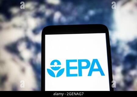 Ucraina. 20 ago 2021. In questa figura, sullo schermo dello smartphone viene visualizzato il logo EPA (Environmental Protection Agency) degli Stati Uniti. Credit: SOPA Images Limited/Alamy Live News Foto Stock