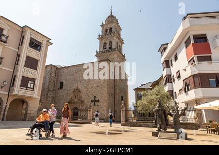 Ponferrada, Spagna. La Basilica di la Encina, chiesa cristiana rinascimentale e barocca Foto Stock