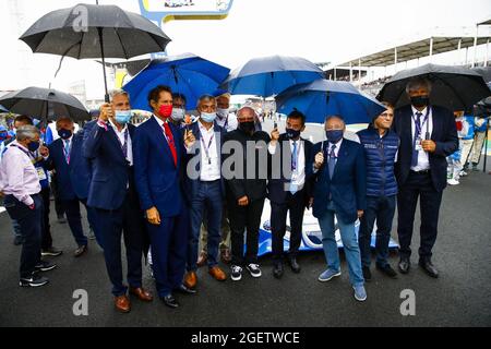 John Elkann, Presidente e Amministratore Delegato di Ferrari, Exor, Stellantis, Fillon Pierre (fra), Presidente di ACO, Todt Jean (fra), Presidente della FIA, ritratto durante la 24 ore di le Mans 2021, 4° round del FIA World Endurance Championship 2021, FIA WEC, sul circuito de la Sarthe, dal 21 al 22 agosto 2021 a le Mans, Francia - Foto Xavi Bonilla/DPPI Foto Stock