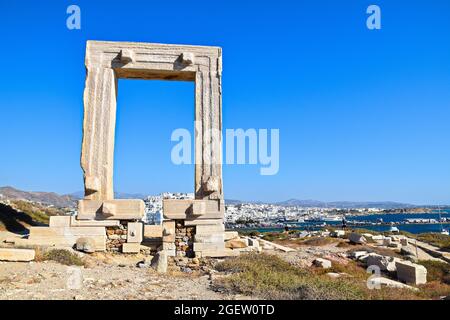 Ingresso delle rovine del tempio di Apollo. Naxos, Isole Cicladi greche, Europa Foto Stock