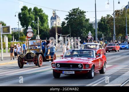 Vienna. Austria. 21 Agosto 2021. I giorni classici di Vienna 21.-22. Agosto 2021. Il museo dell'automobile nel centro di Vienna. Credit: Franz PERC / Alamy Live News Foto Stock