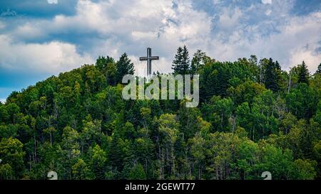 La Malbaie, Canada - Luglio 22 2021: Croix lumineuse Lighting Cross a la Malbaie Foto Stock