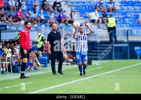 Malaga, Spagna. 16 Agosto 2021. Ismael Casas di Malaga CF in azione durante la partita LaLiga Smartbank 2021-2022 tra Malaga CF e CD Mirandes allo Stadio la Rosaleda. Punteggio finale; Malaga CF 0:0 CD Mirandes. (Foto di Francis Gonzalez/SOPA Images/Sipa USA) Credit: Sipa USA/Alamy Live News Foto Stock
