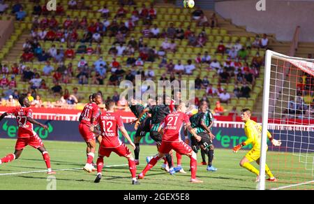 Monaco, Monte-Carlo - 21 agosto 2021: AS Monaco - RC Lens Football Match, French/France Ligue 1 con lo Stade Louis II Mandoga Media Foto Stock