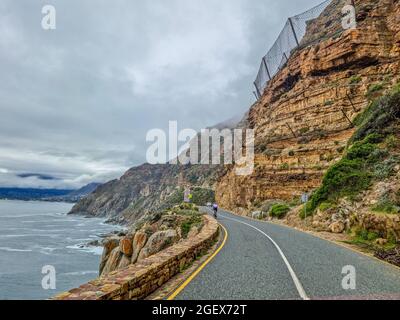 Il viaggio roccioso e panoramico di Chapman tra la baia di Hout e Noordhoek nel Sud Africa di Città del Capo Foto Stock