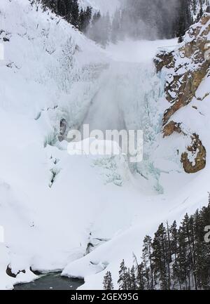 Cascate inferiori del Yellowstone ; Data: 25 febbraio 2014 Foto Stock