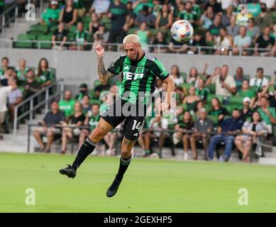 21 agosto 2021: Austin FC in avanti Diego Fagundez (14) testa la palla in rete per un gol durante la prima metà di una partita di calcio della Major League tra Austin FC e i Portland Timbers il 21 agosto 2021 ad Austin, Texas. (Credit Image: © Scott Coleman/ZUMA Press Wire) Foto Stock