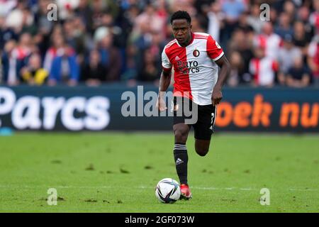 ROTTERDAM, PAESI BASSI - AGOSTO 22: Luis Sinisterra di Feyenoord durante la partita olandese Eredivie tra Feyenoord e le aquile Passi pure allo Stadion Feijenoord De Kuip il 22 agosto 2021 a Rotterdam, Paesi Bassi (Foto di Yannick Verhoeven/Orange Pictures) Foto Stock