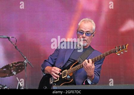 Non esclusiva: Nik Kershaw, Rewind Festival South, Henley-on-Thames, Regno Unito, 21 agosto 2021, Foto di Richard Goldschmidt Foto Stock