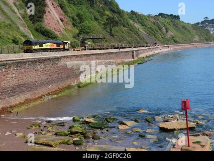 66848 nella parte posteriore del 627R la Lostwithiel 0855 fino a Westbury Down, passando per Sprey Point, Teignmouth, con il numero 66846. 13.06.21. Foto Stock