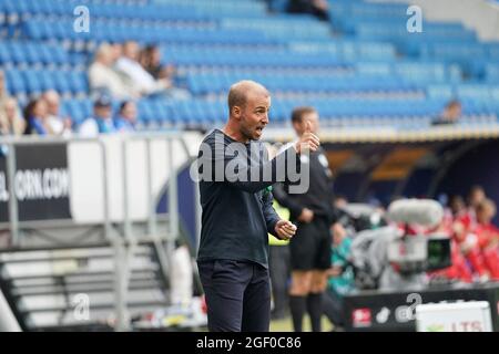 08/22/2021, PreZero-Arena, Sinsheim, GER, 1.FBL, TSG 1899 Hoffenheim vs Union Berlin, le normative DFL vietano l'uso di fotografie come sequenze di immagini e / o quasi-video. Nella vettura di foto Sebastian Hoeness (Hoffenheim) Foto Stock