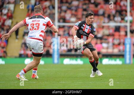 Leigh, Inghilterra - 22 agosto 2021 - Elijah Taylor di Salford Red Devils in azione durante la Rugby League Betfred Super League Leigh Centurions vs Salford Red Devils al Leigh Sports Village Stadium di Leigh, Regno Unito Dean Williams Foto Stock