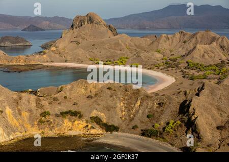 Vista panoramica dalla cima dell'isola di Padar Foto Stock