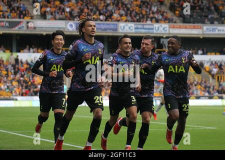 WOLVERHAMPTON, REGNO UNITO. 22 AGOSTO DELE Alli di Tottenham Hotspur celebra il suo obiettivo di rendere 1-0 a Spurs durante la partita della Premier League tra Wolverhampton Wanderers e Tottenham Hotspur a Molineux, Wolverhampton domenica 22 agosto 2021. (Credit: Simon Newbury | MI News) Credit: MI News & Sport /Alamy Live News Foto Stock