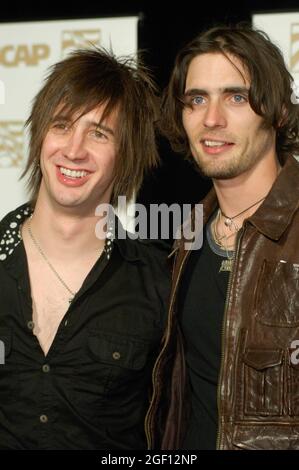 Nick Wheeler e Tyson Ritter of All-American Rejects assiste agli arrivi di tappeti rossi al 24esimo annuale ASCAP Pop Music Awards al Kodak Theatre il 18 aprile 2007 a Hollywood, California, Foto Stock