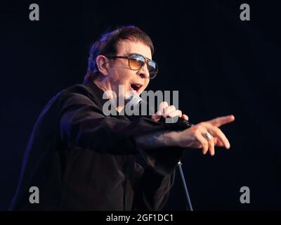 Henley-on-Thames, Regno Unito. 22 agosto 2021. I fan si divertiranno con la musica degli anni '80 al Rewind South Music Festival di Henley-on-Thames con star come Marc Almond, Bananarama, The Christians, Limahl e altri. Credit: Uwe Deffner/Alamy Live News Foto Stock