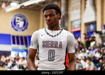 Sierra Canyon Trailblazers guardia Bronny James (0) durante la partita di basket CIF Southern Section Championship 2021 di venerdì 11 giugno 2021, in chat Foto Stock