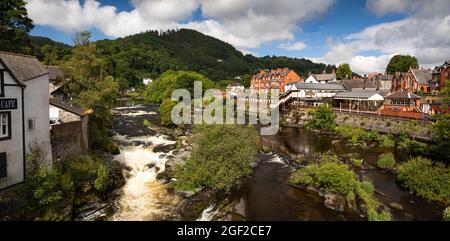 Regno Unito Galles, Clwyd, Llangollen, fiume Dee dal ponte del vescovo Trevor, panoramico Foto Stock